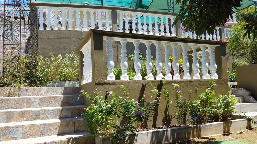 דירות ויקטוריה Hibiscus House Seychelles Self Catering מראה חיצוני תמונה