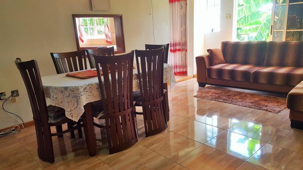 דירות ויקטוריה Hibiscus House Seychelles Self Catering מראה חיצוני תמונה